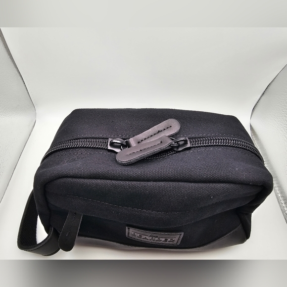 Mens Toiletry/ Dopp/ Shaving bag Water Black Canvas/ black leather edging - Picture 2 of 6